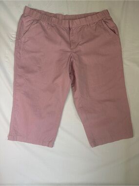 Liz Claiborne Dusty Rose Pull-On Capri Pants